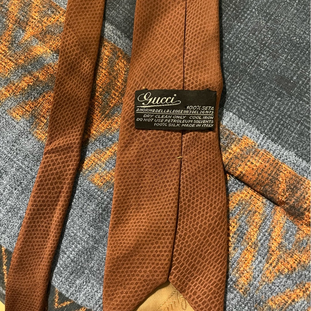 Authentic Gucci silk tie